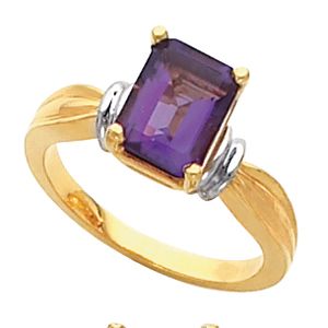 Ring Mounting for Emerald Shape Gemstone Solitaire