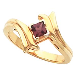 Solitaire Ring Mounting for Princess - Cut Gemstone