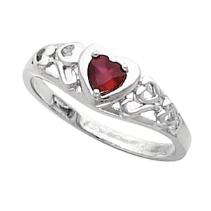 Openwork Ring Mounting for Heart-Shape Gemstone