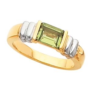 Ring Mounting for Emerald Shape Gemstone Solitaire