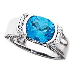 Accented Ring Mounting for Antique Cushion Center