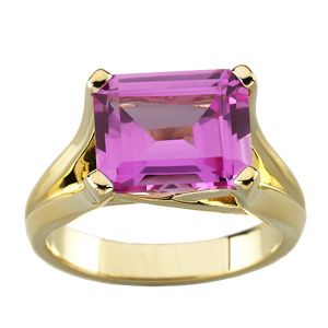 Ring Mounting for Emerald Shape Gemstone Solitaire