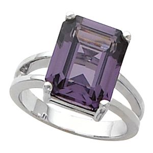 Ring Mounting for Emerald Shape Gemstone Solitaire