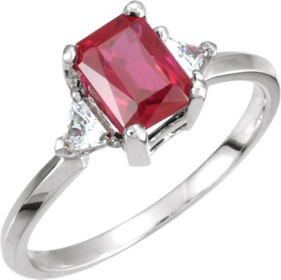 Ring Mounting for Emerald Shape Gemstone 
