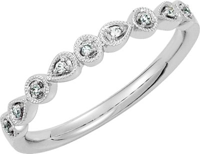 .04 ct tw Diamond Ring