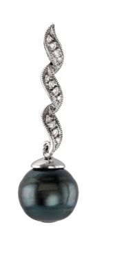 Tahitian Cultured Pearl & Diamond Pendant