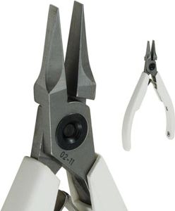 Lindstrom&reg; Supreme Flat Nose Smooth Plier (7490)